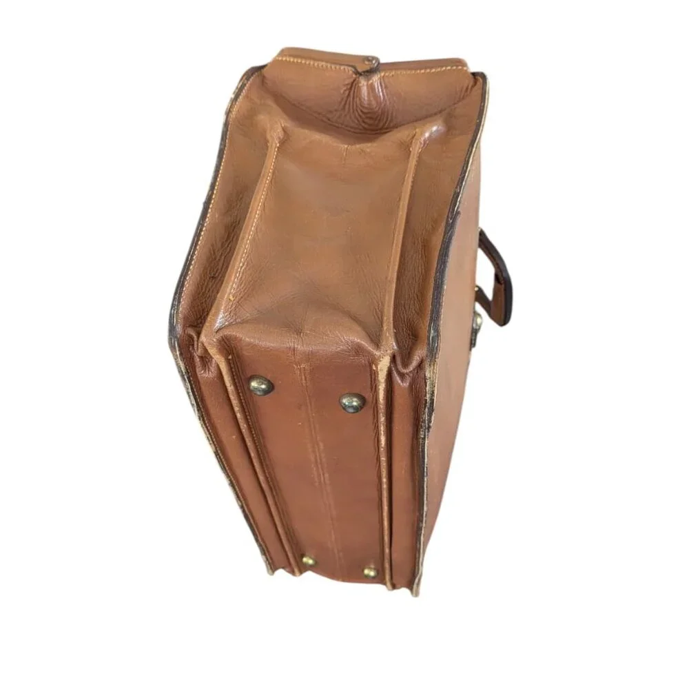 Vintage 1950s/1960s Leather Expandable hinged mouth Briefcase w locking latch